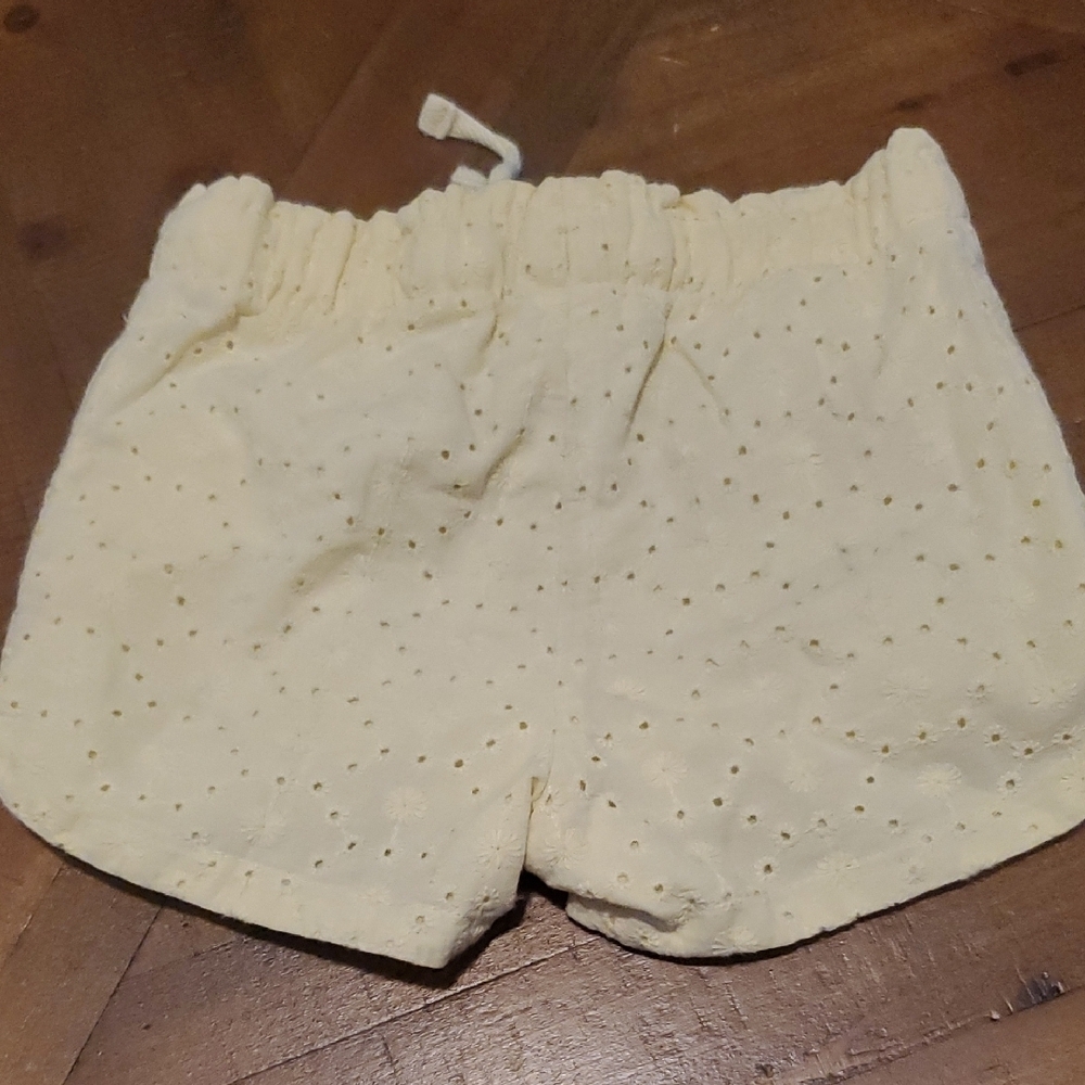 🐻 Cat & Jack Kids Yellow Eyelet Shorts - Picture 3 of 3